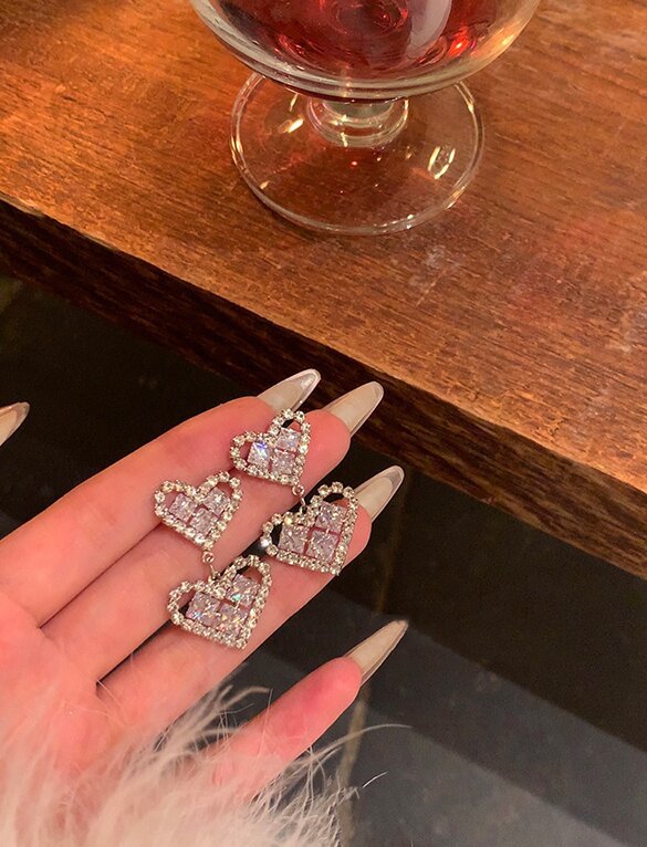 Elegant Earring for Every Occasion