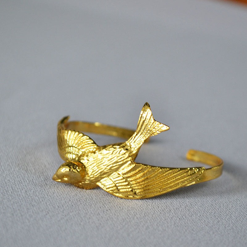 Delicate Artisan Gold Bracelet