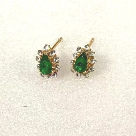 Classic Earring with Timeless Appeal