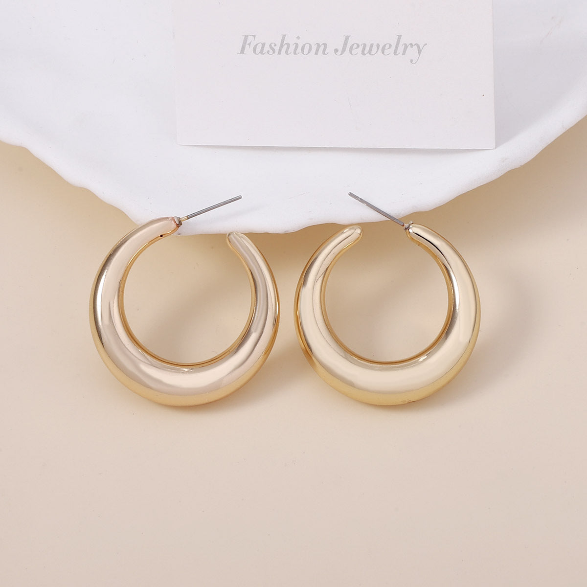 Classic Earring with Timeless Appeal