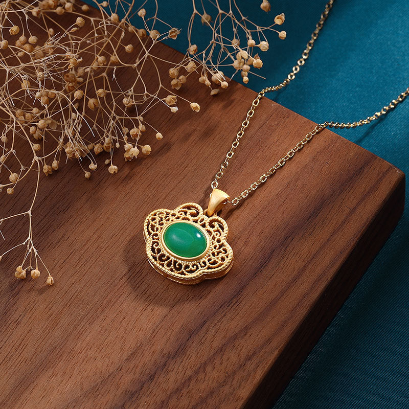 Classic Gold Necklace with Timeless Appeal