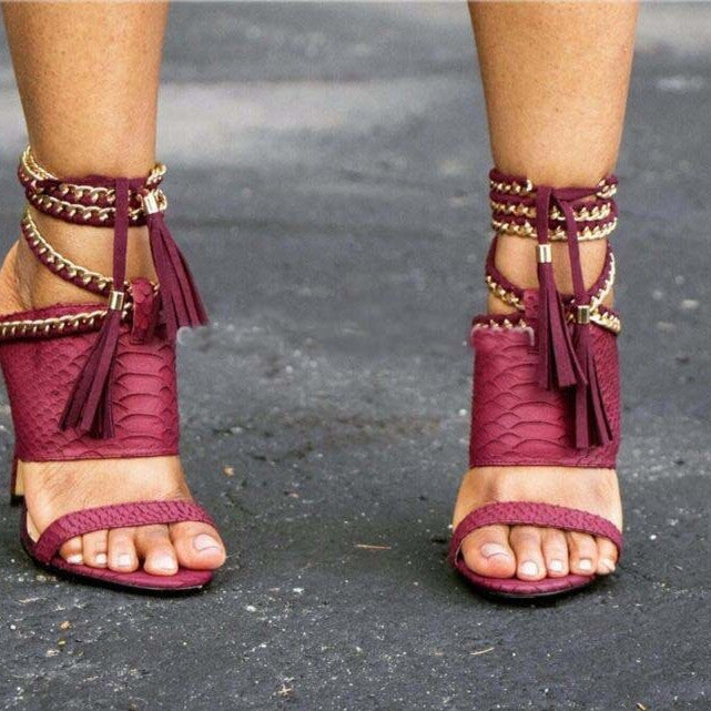 Chic Orthopedic Sandals with Unique Design