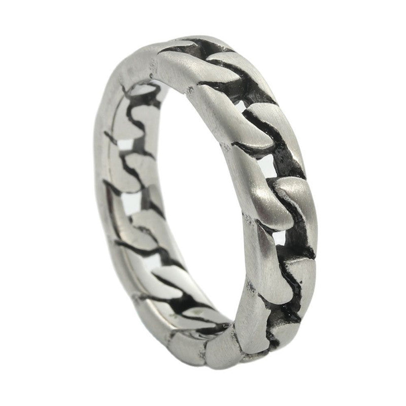 Classic Chain with Timeless Appeal