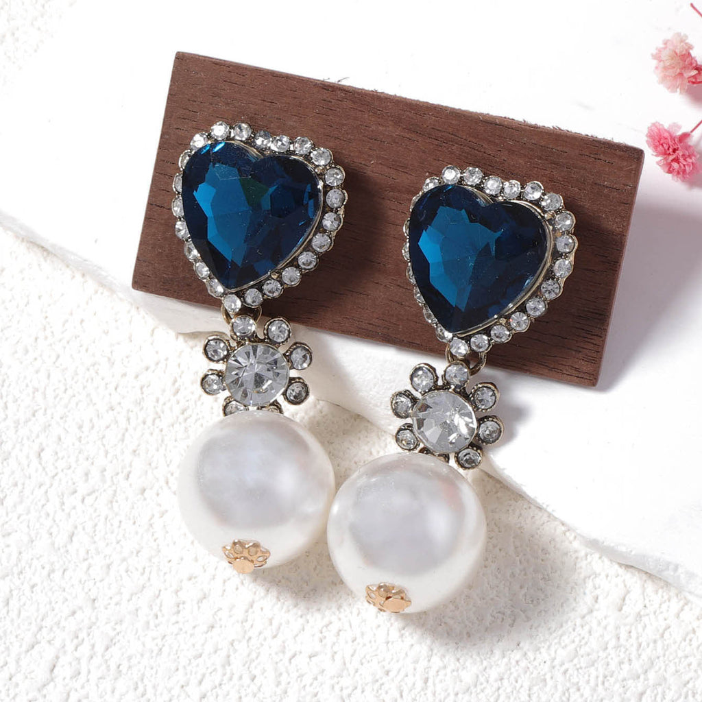 Stunning Pearl Earring for Daily Wear