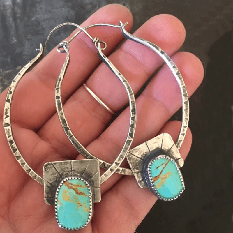 Classic Earring with Timeless Appeal