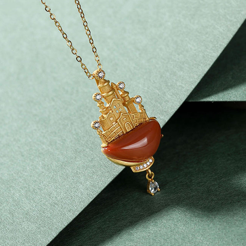 Classic Silver Necklace with Timeless Appeal