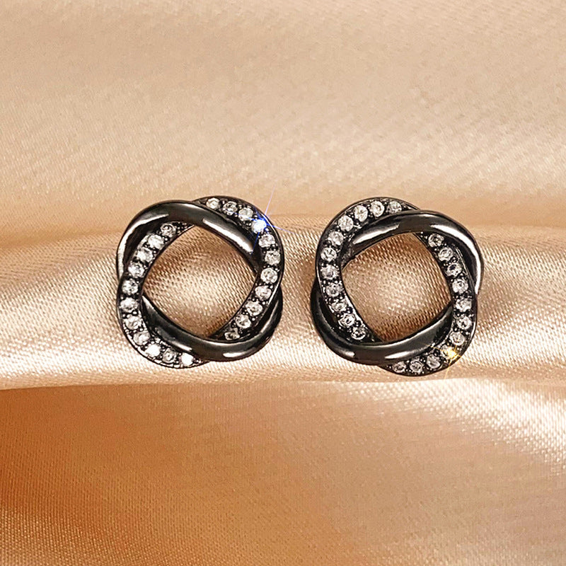 Romantic Earring for Special Moments