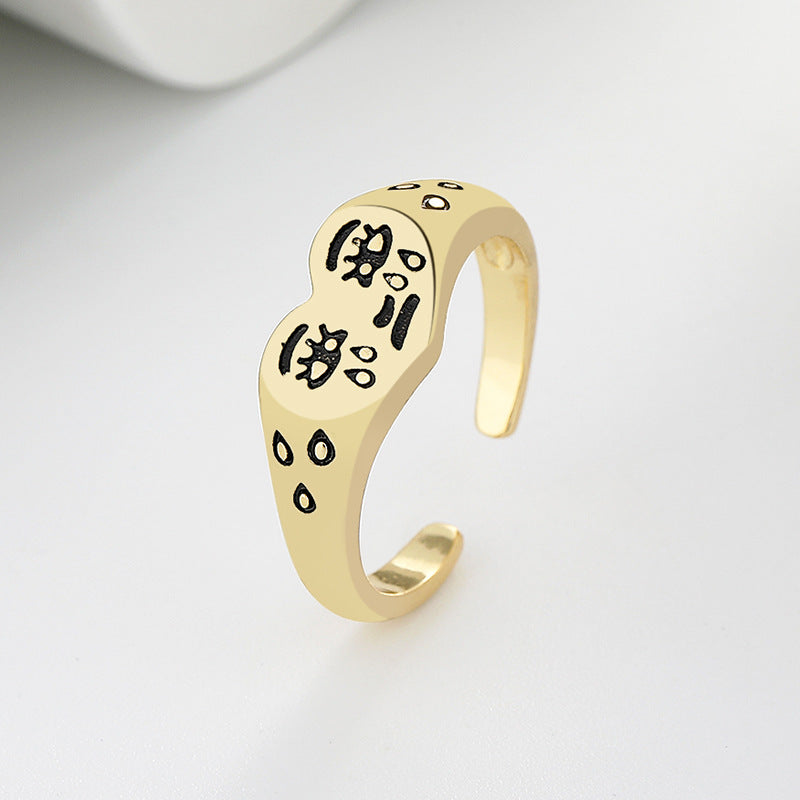 Classic Silver Ring with Timeless Appeal
