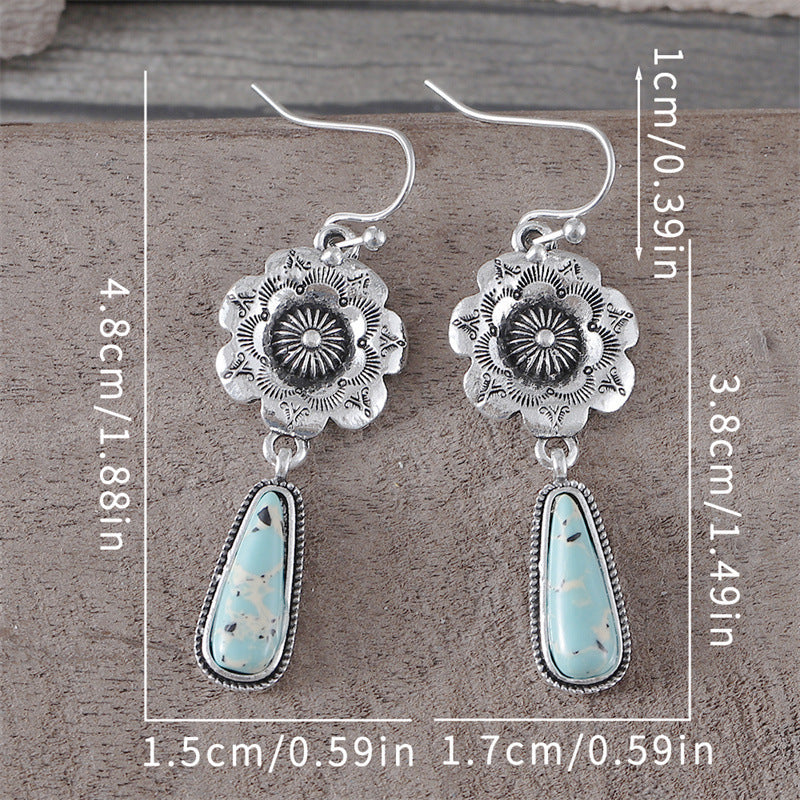 Charming Earring for Any Occasion