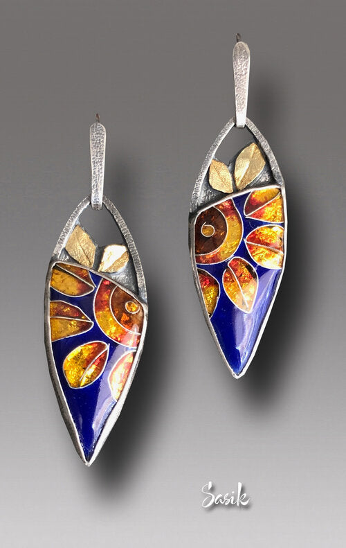 Vintage Handmade Earring
