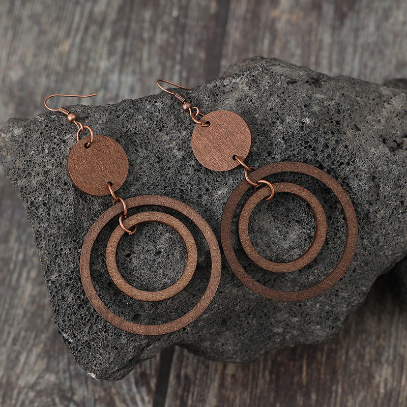 Charming Earring for Any Occasion