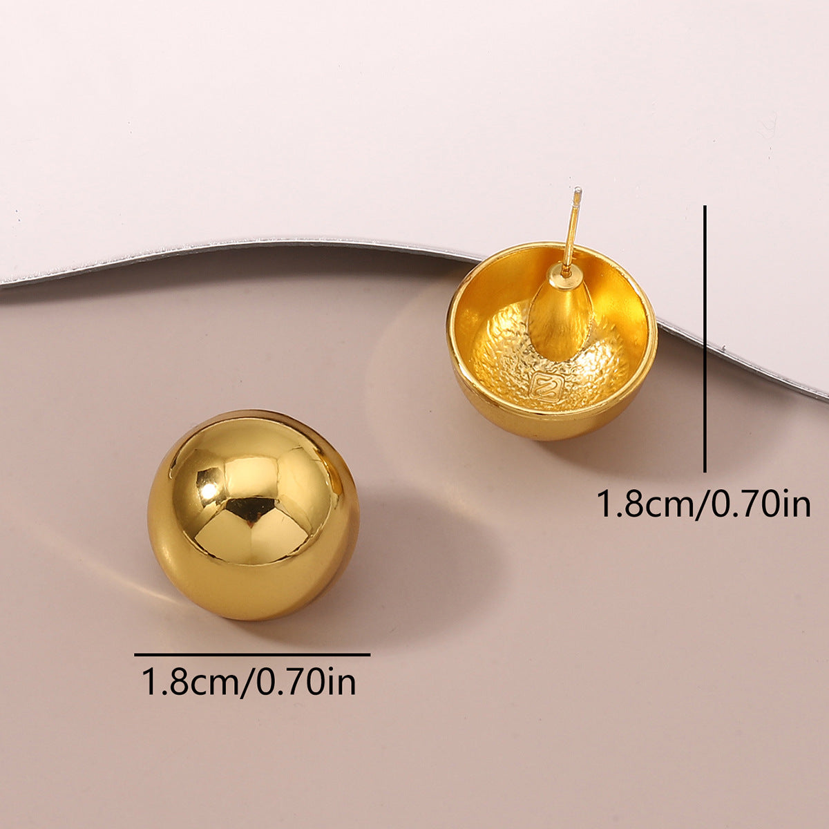 Romantic Gold Earring for Special Moments