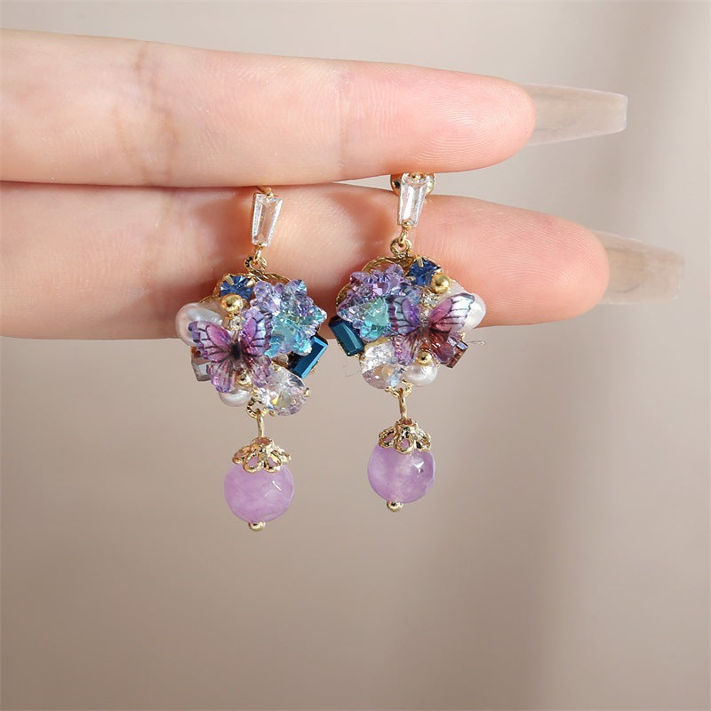 Classic Earring with Timeless Appeal