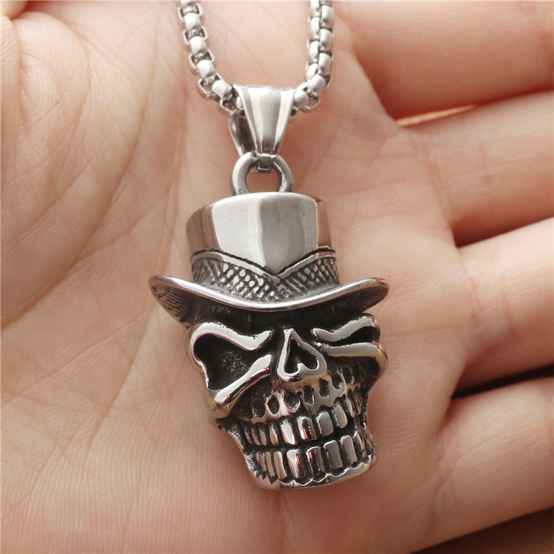 Classic Pendant with Timeless Appeal