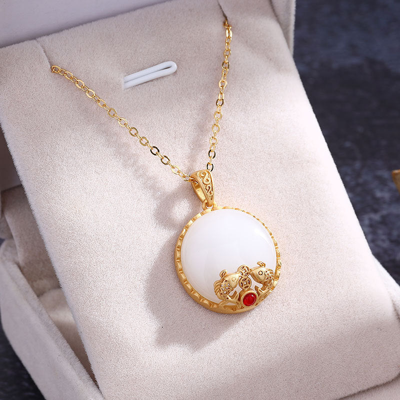 Elegant Gold Necklace for Every Occasion