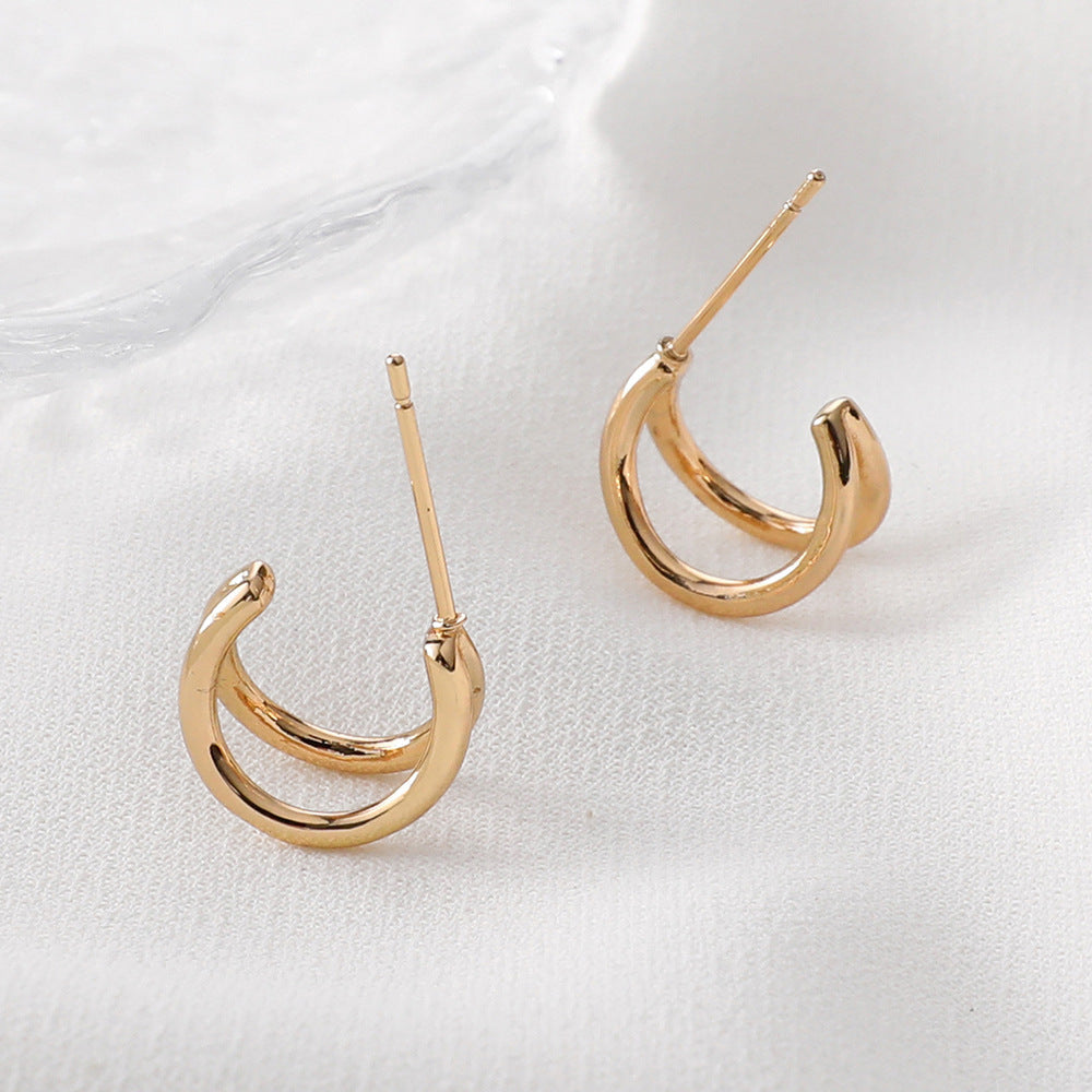Elegant Gold Earring for Every Occasion