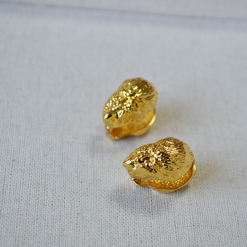 Classic Gold Earring with Timeless Appeal