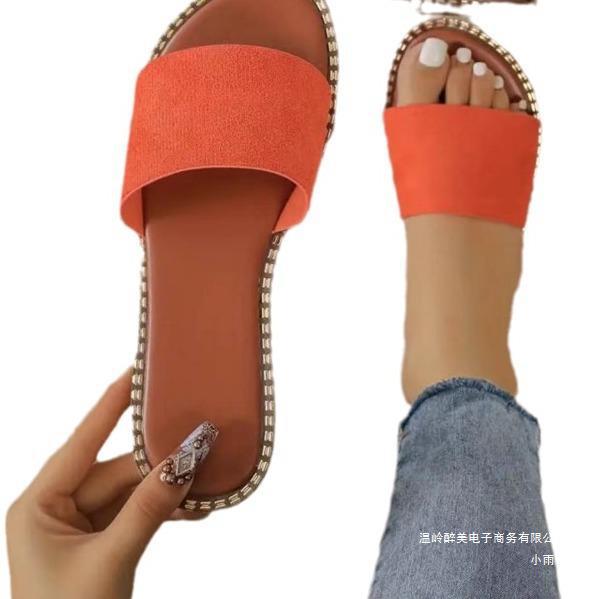 Graceful Orthopedic Sandals for Modern Look