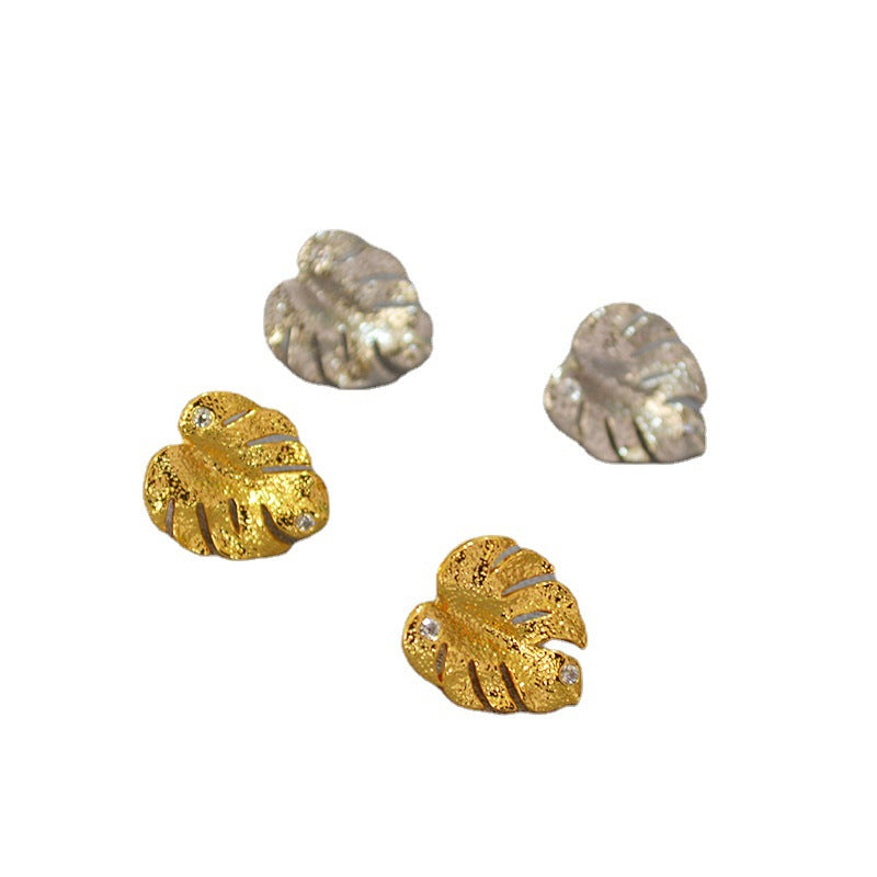Romantic Gold Earring for Special Moments