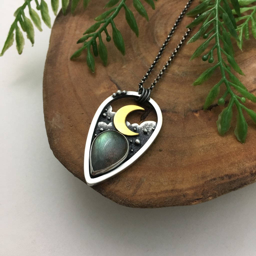 Classic Necklace with Timeless Appeal