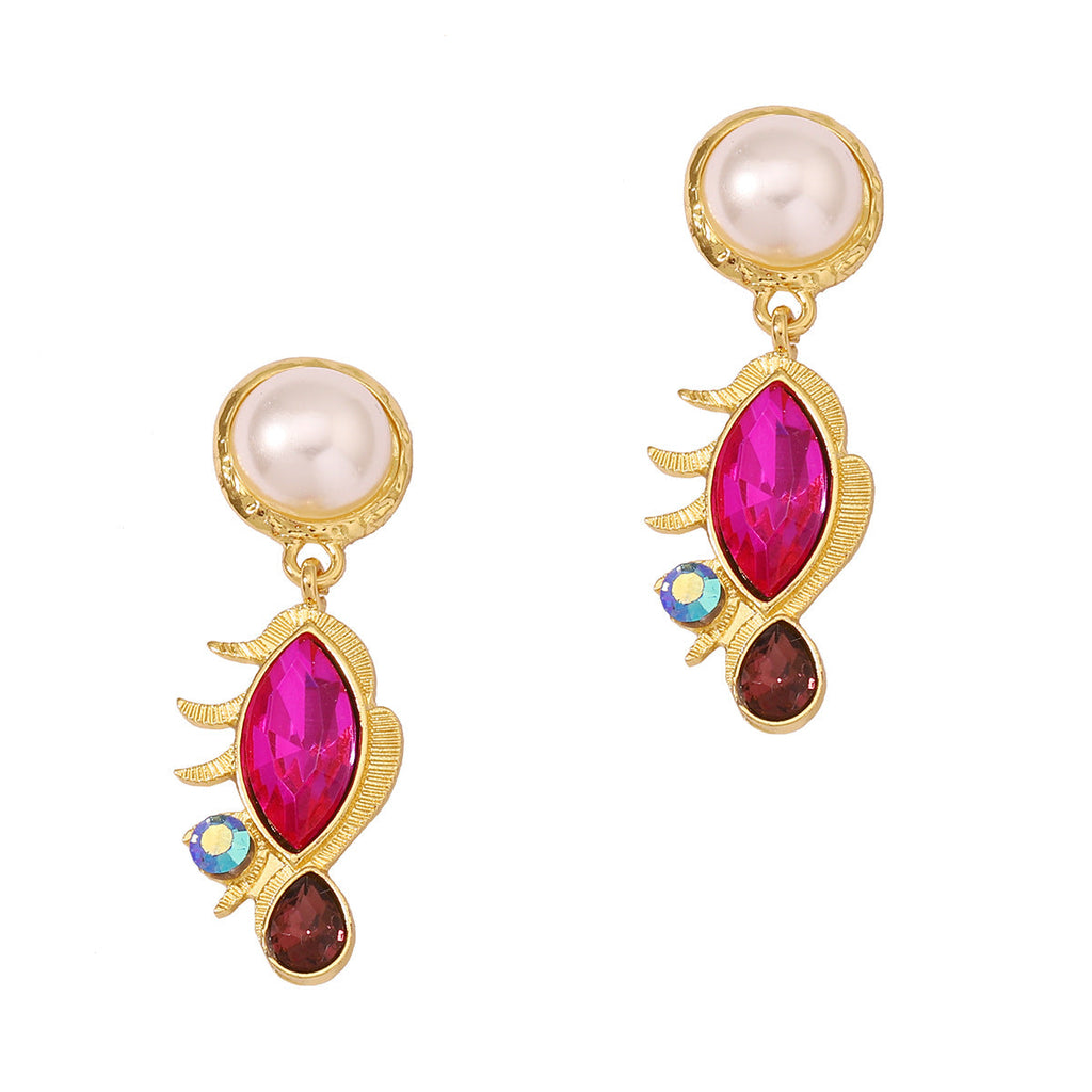 Classic Pearl Earring with Timeless Appeal