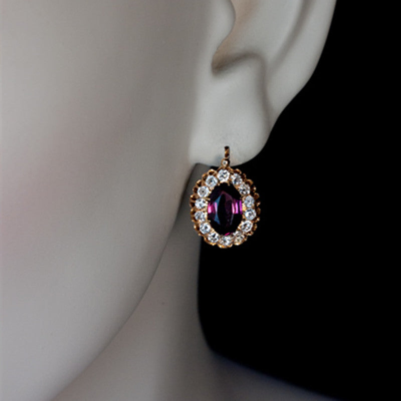Classic Earring with Timeless Appeal