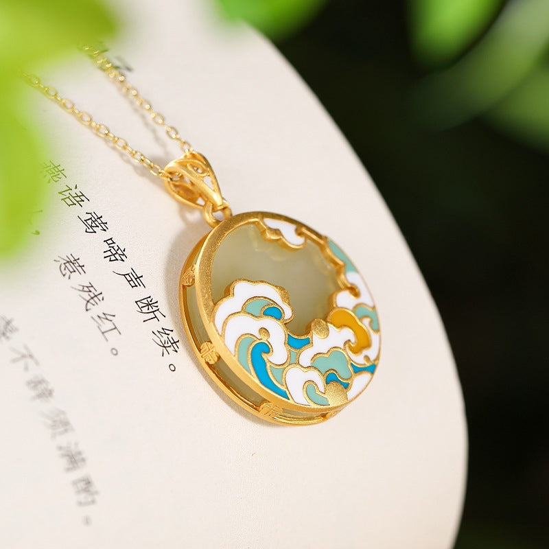 Beautiful Gold Piece with Unique Style