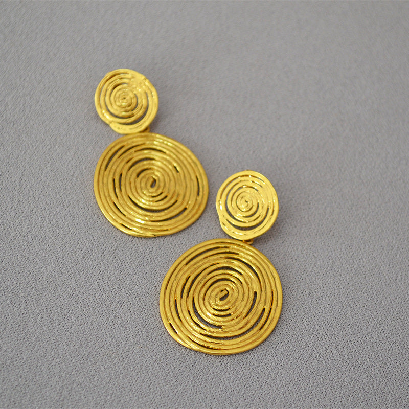 Vintage Handmade Gold Earring
