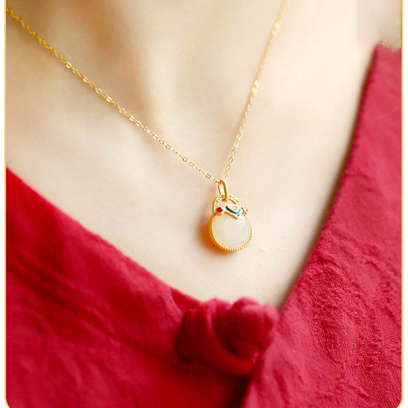 Elegant Gold Necklace for Every Occasion