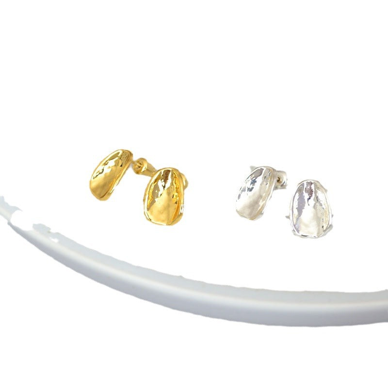 Charming Silver Earring for Any Occasion