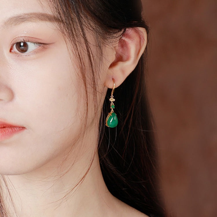 Elegant Gold Earring for Every Occasion