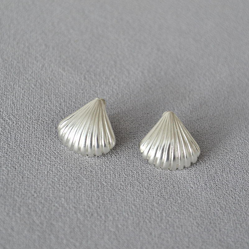Elegant Gold Earring for Every Occasion