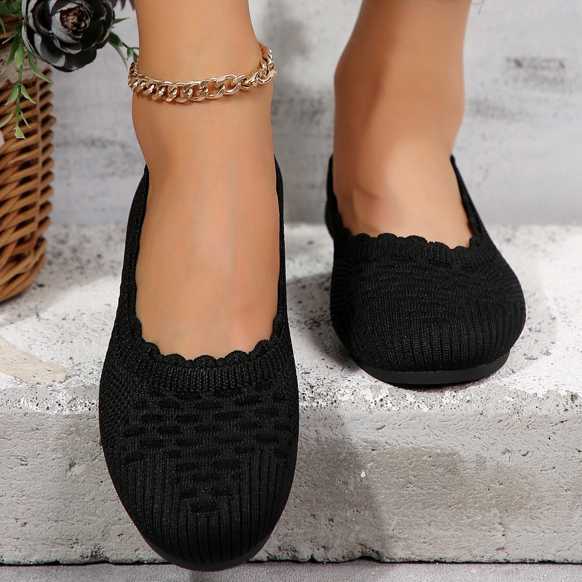 Chic Orthopedic Shoes with Unique Design