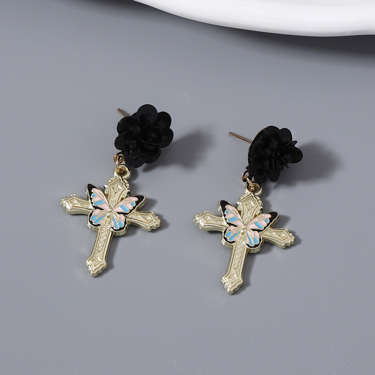 Classic Earring with Timeless Appeal