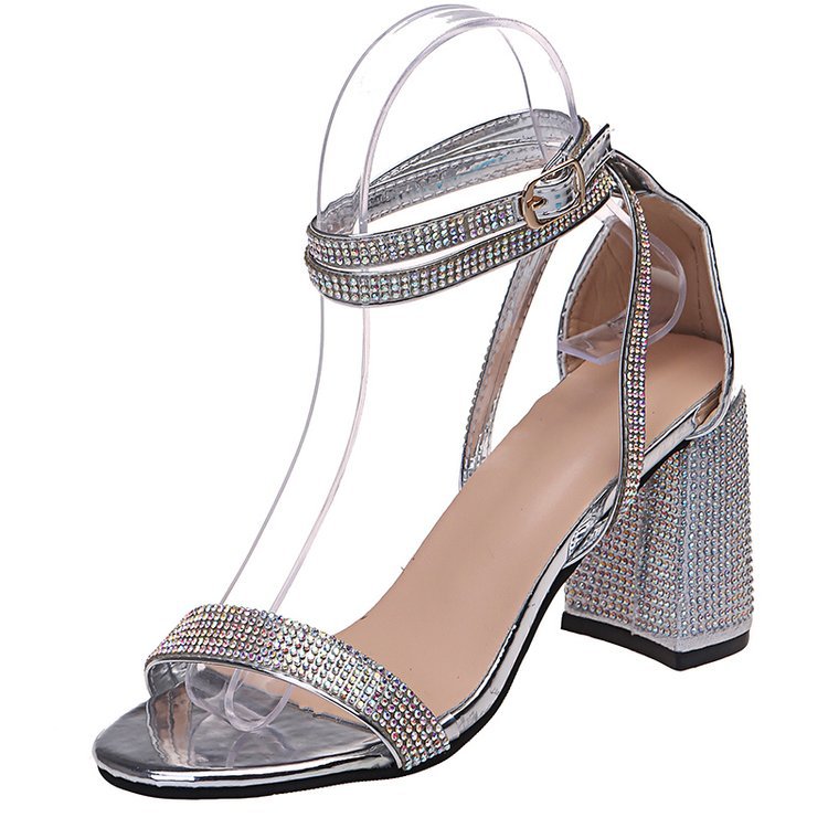 Graceful Orthopedic Sandals for Modern Look