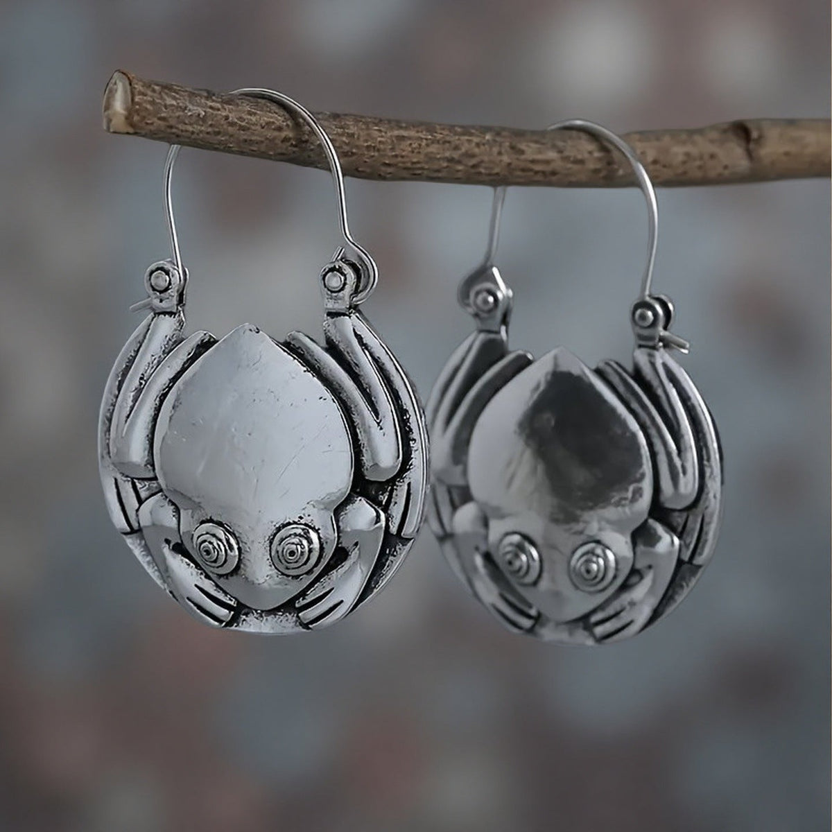 Charming Earring for Any Occasion