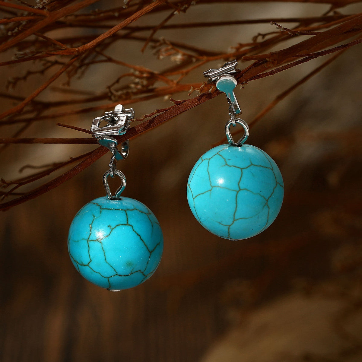 Charming Piece for Any Occasion