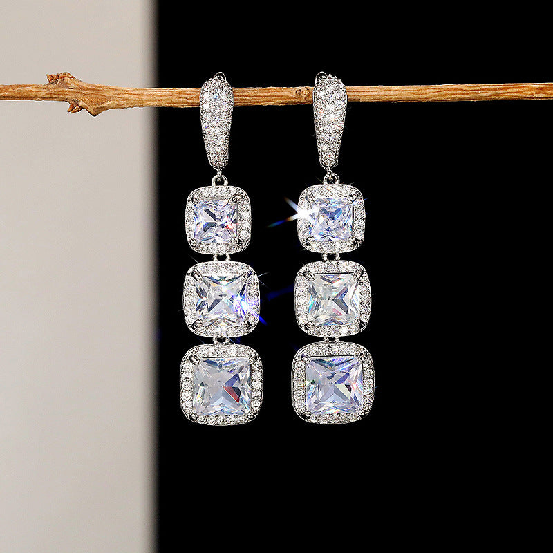 Elegant Earring for Every Occasion