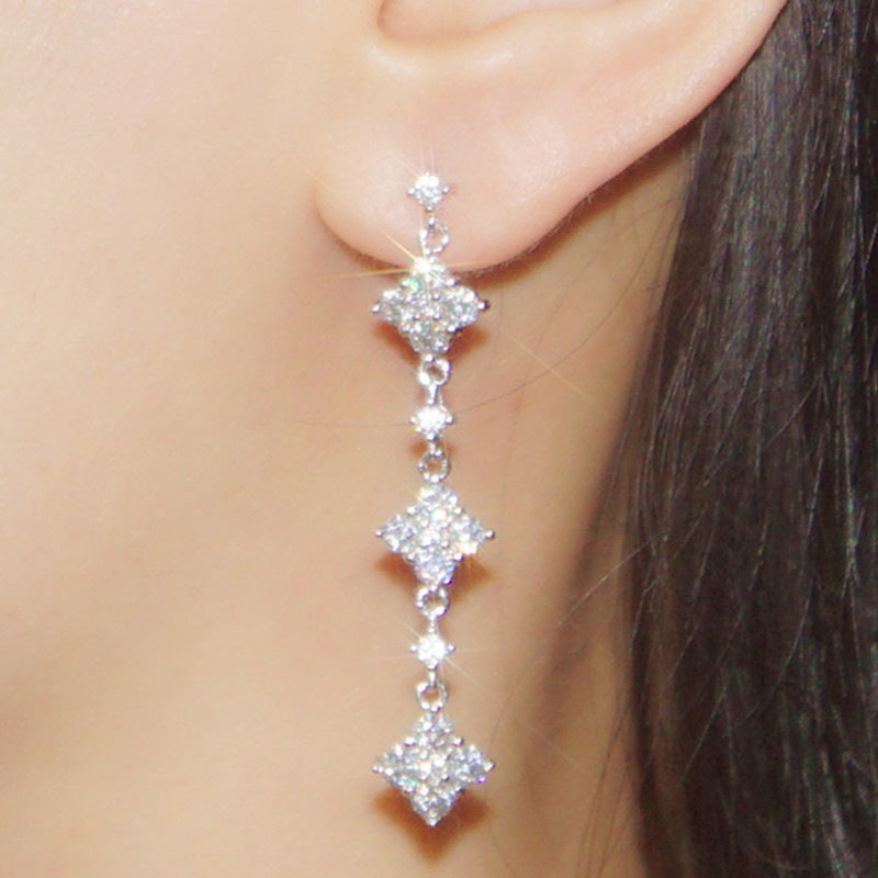 Classic Earring with Timeless Appeal