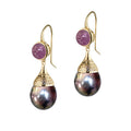 Classic Gold Earring with Timeless Appeal