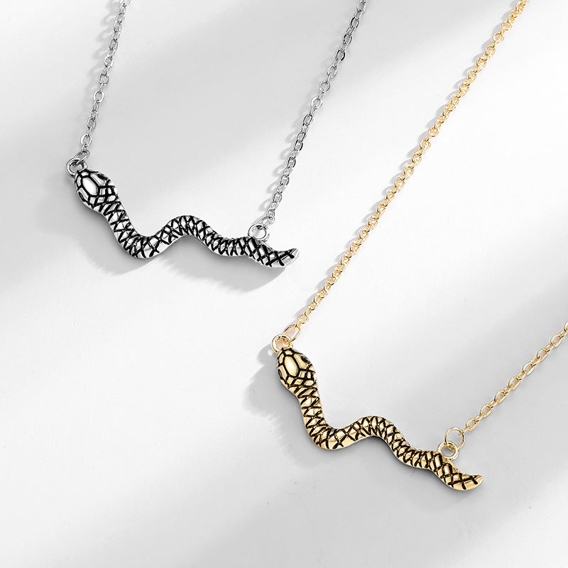 Classic Silver Necklace with Timeless Appeal