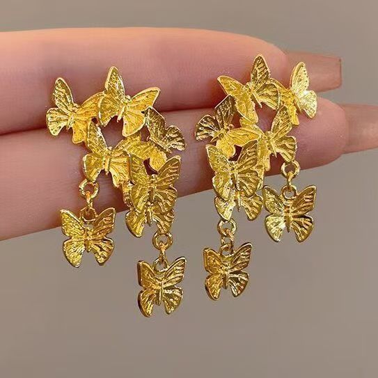 Vintage Handmade Gold Earring