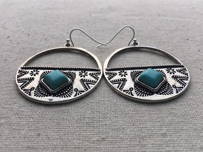 Stunning Earring for Daily Wear