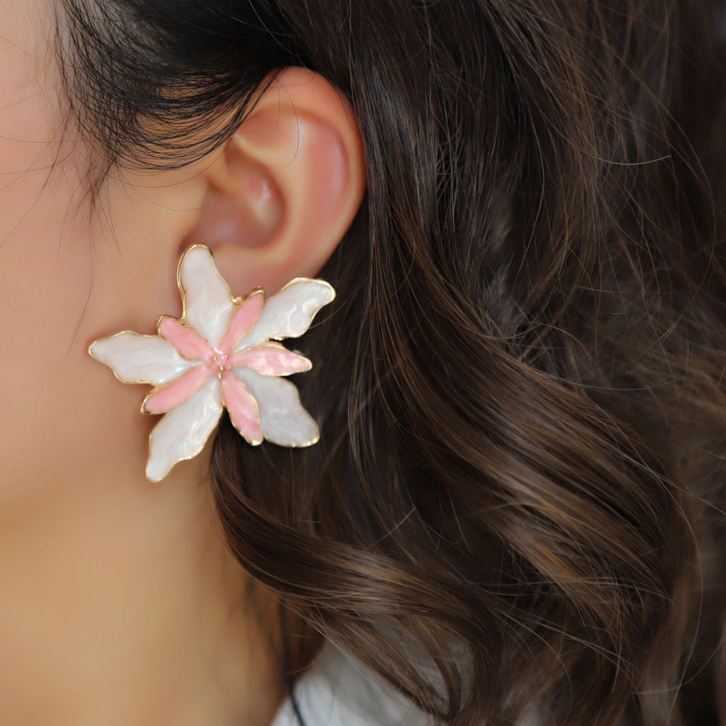 Beautiful Earring with Unique Style