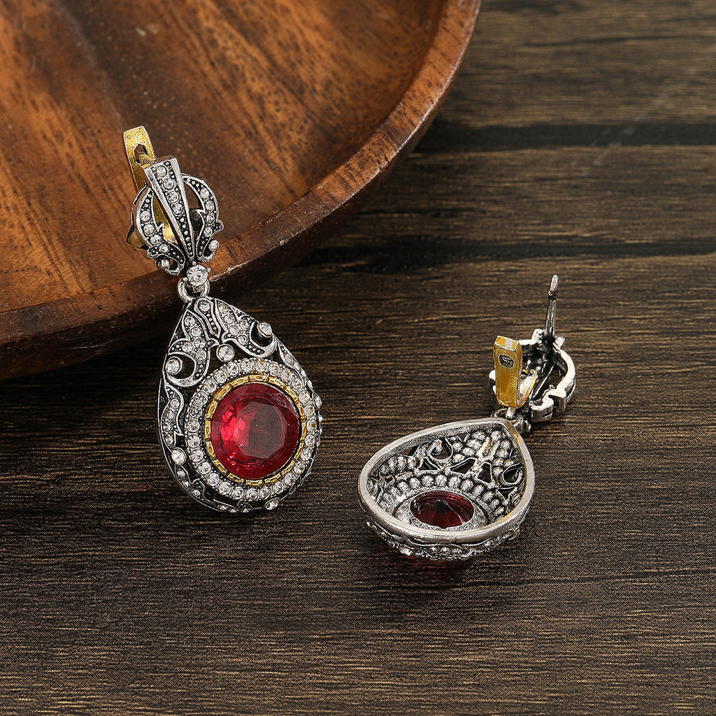 Vintage Handmade Earring