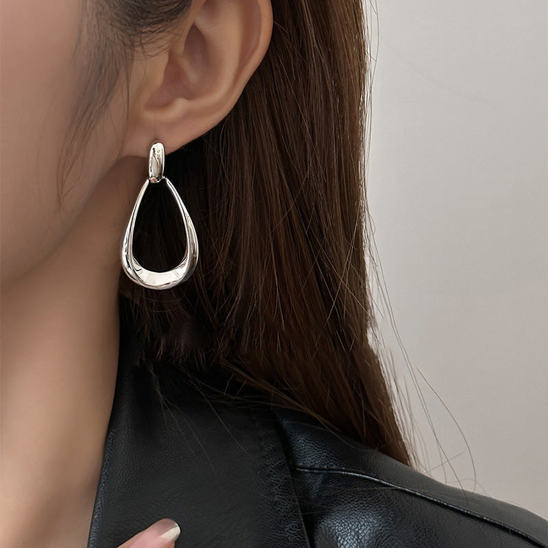 Classic Earring with Timeless Appeal