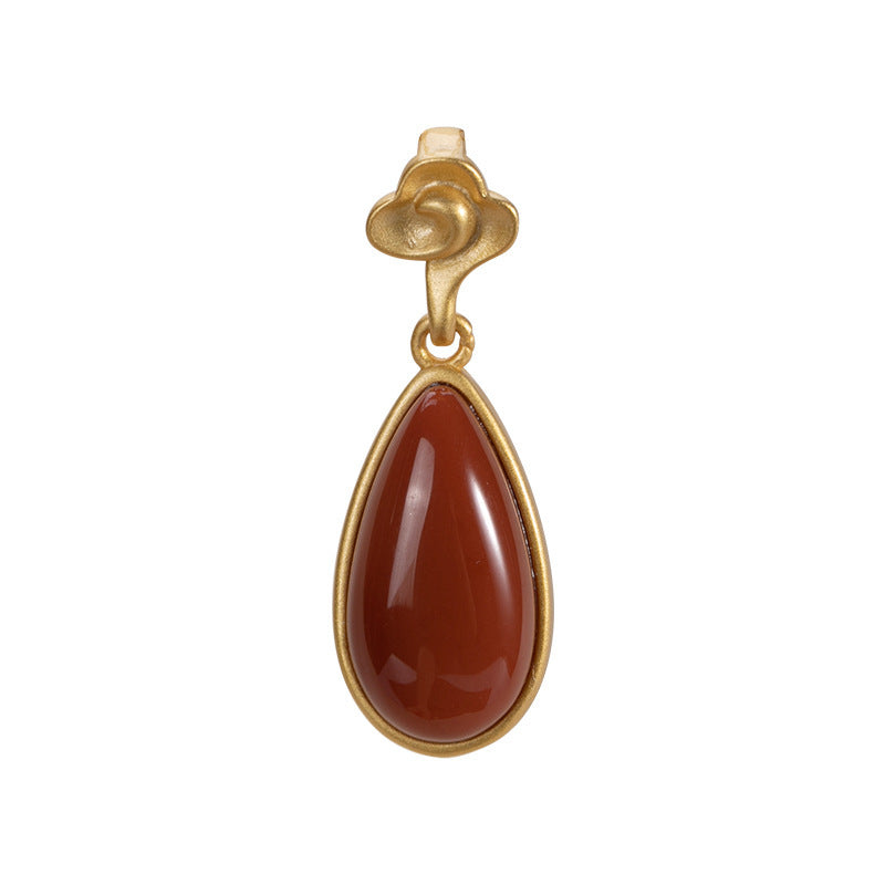 Romantic Gold Pendant for Special Moments