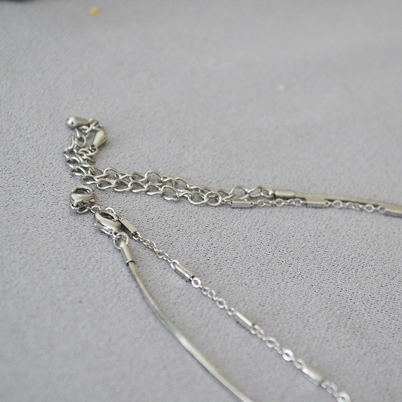 Classic Gold Necklace with Timeless Appeal
