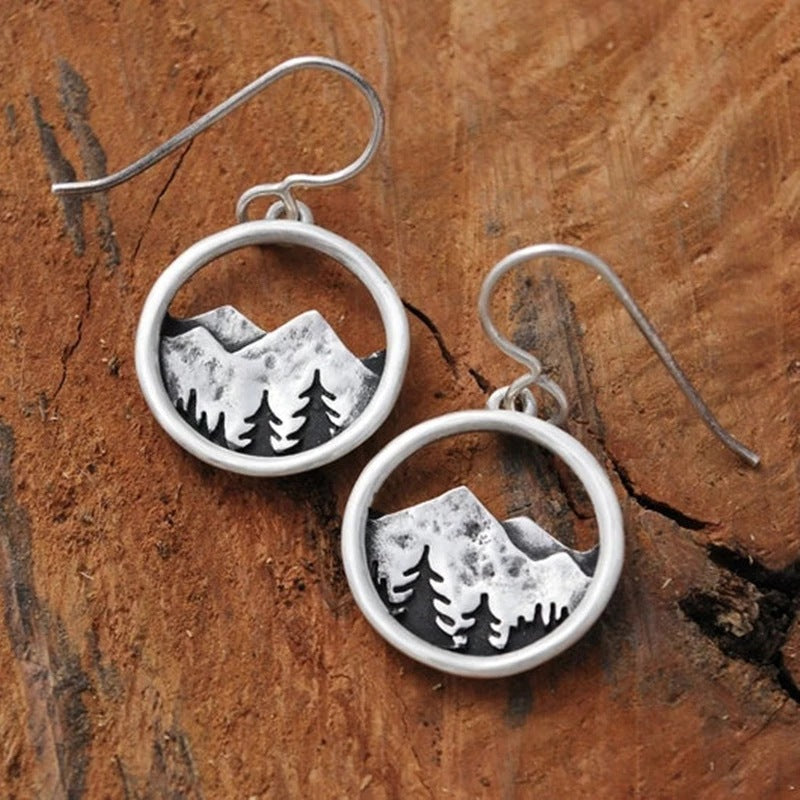 Romantic Silver Earring for Special Moments