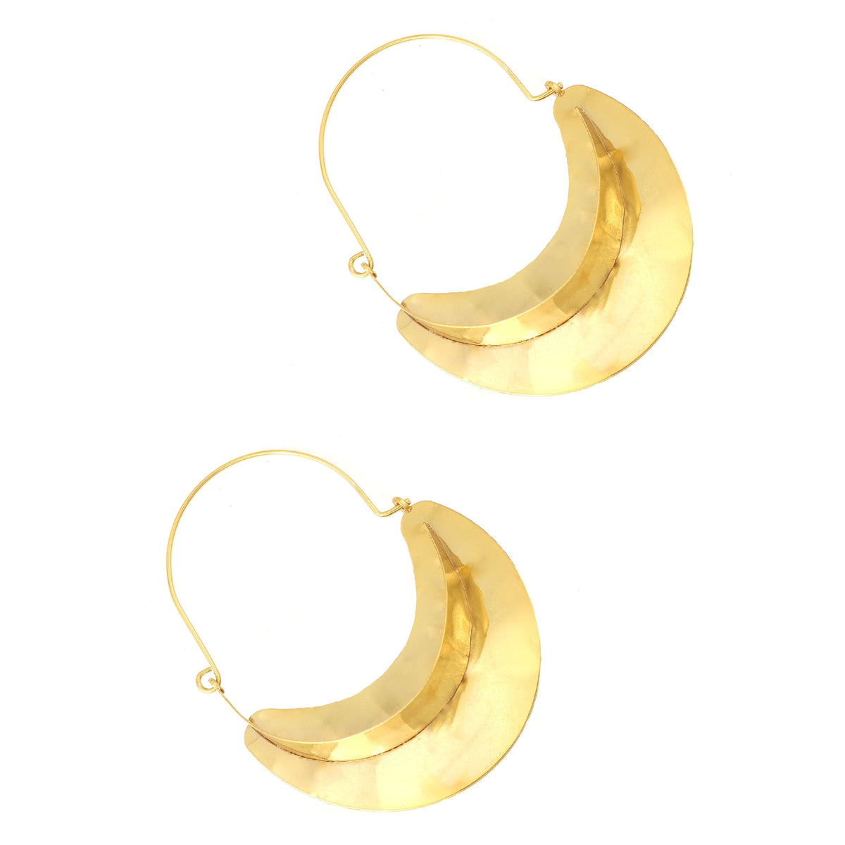 Romantic Gold Earring for Special Moments